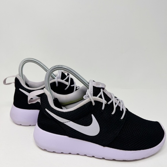 Nike Roshe Run ID 616841-993 Women's Purple Black Running Shoes Size 5 Fast Ship - Picture 4 of 7